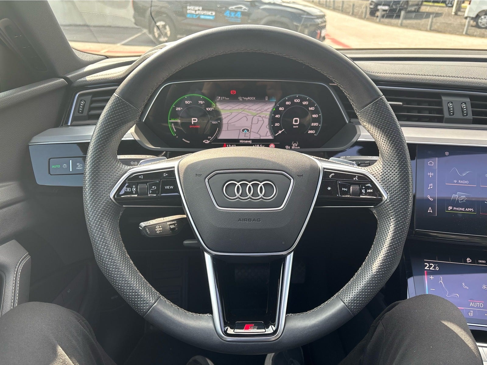 Audi e-tron 55 quattro, 408ps, 2023