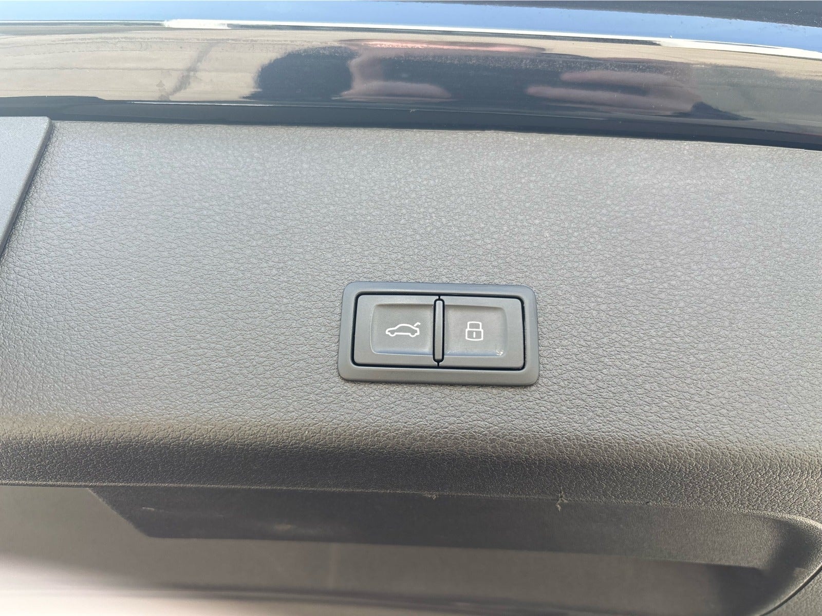 Audi e-tron 55 quattro, 408ps, 2023
