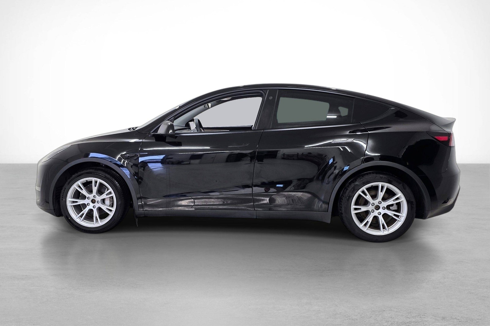 Tesla Model Y Long Range AWD, 514hp, 2023