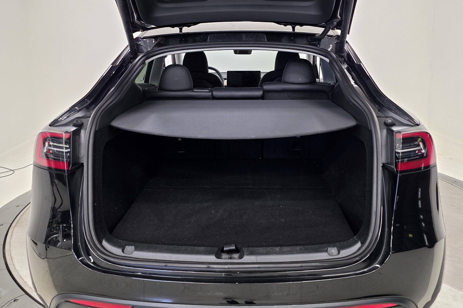 Tesla Model Y Long Range AWD, 514hp, 2023