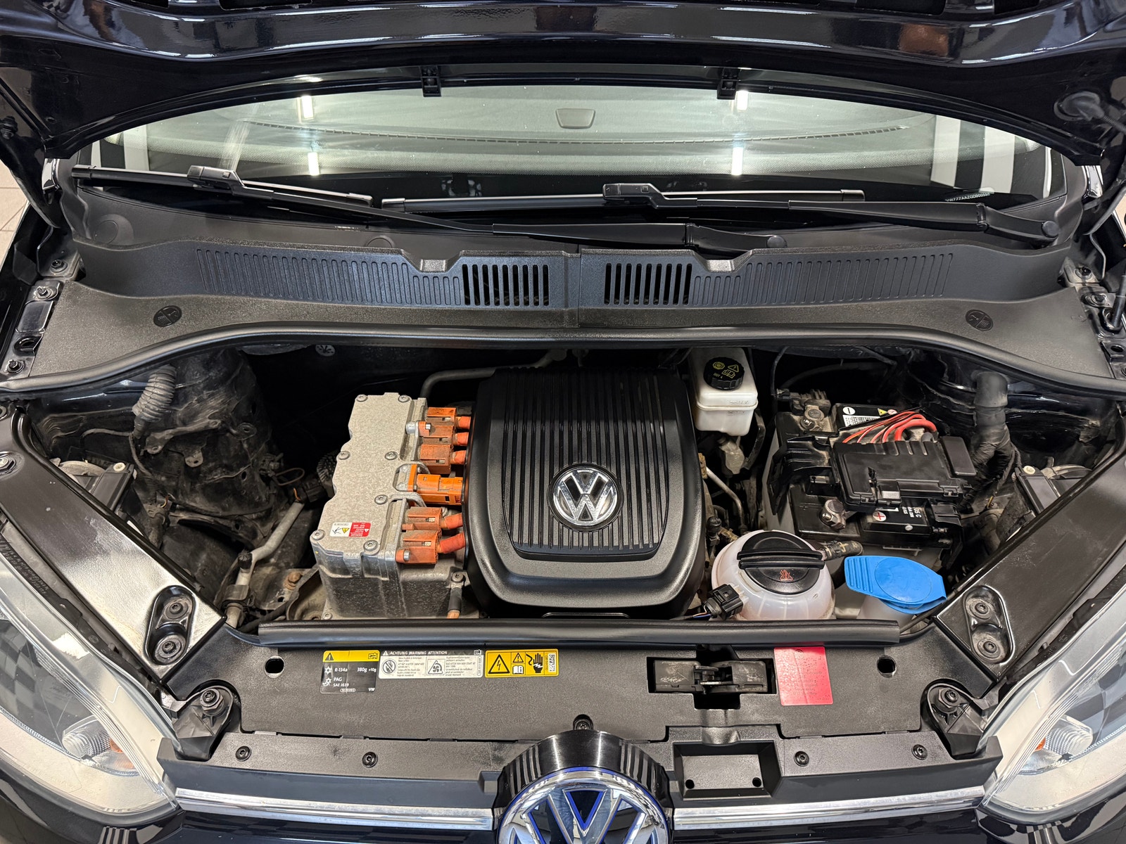 Volkswagen e-up!, 82ps, 2016