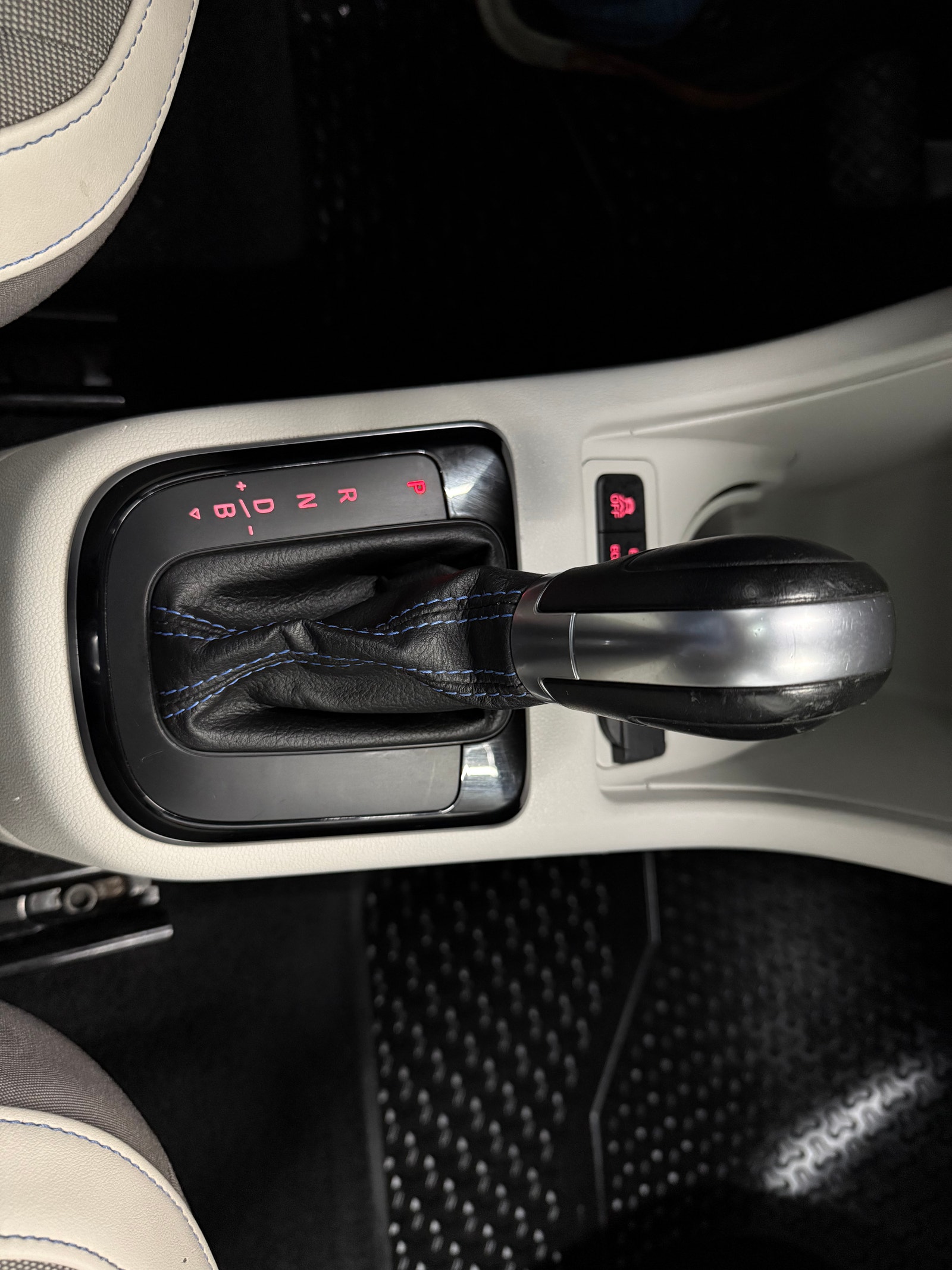 Volkswagen e-up!, 82ps, 2016