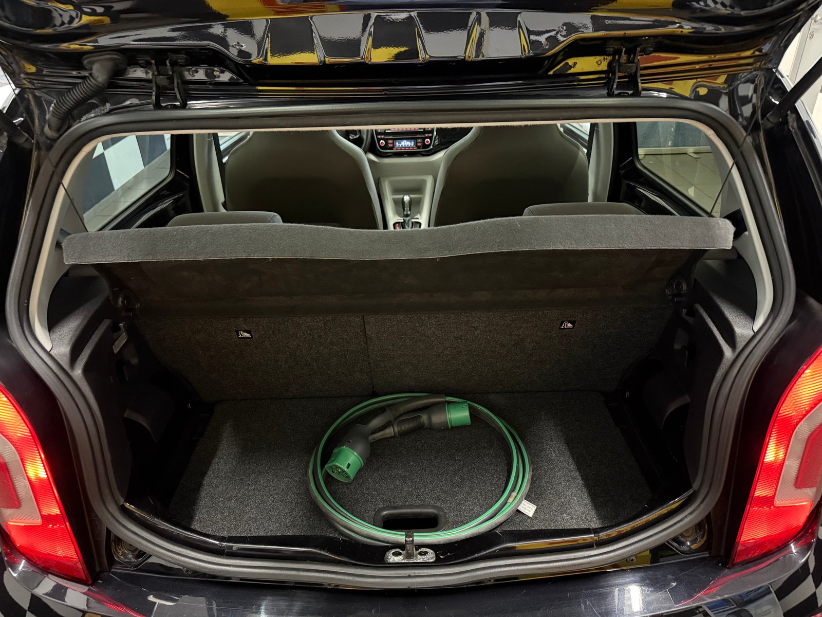 Volkswagen e-up!, 82ps, 2016