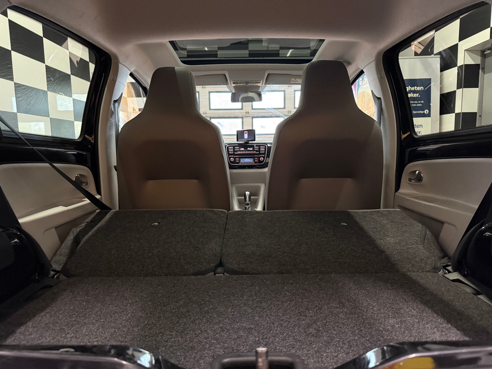 Volkswagen e-up!, 82ps, 2016