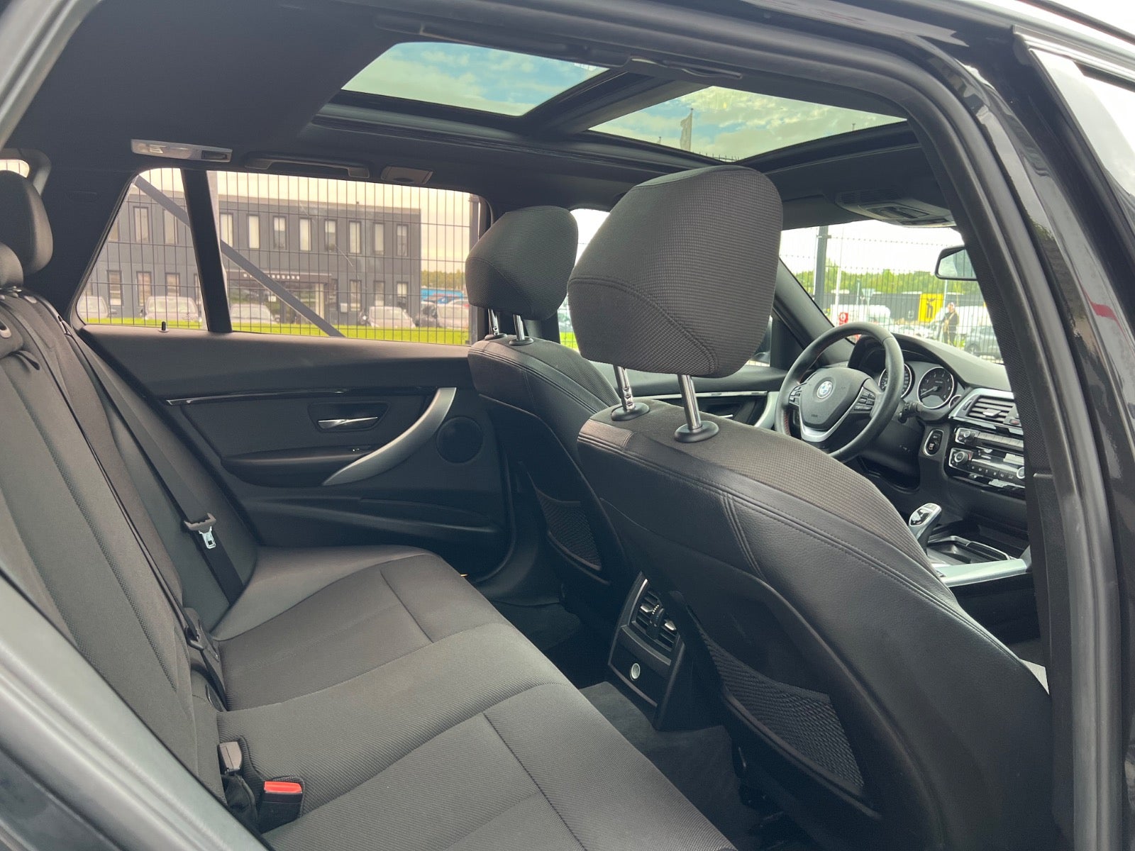 BMW 320d Touring Steptronic, 8-trins, 190ps, 2016