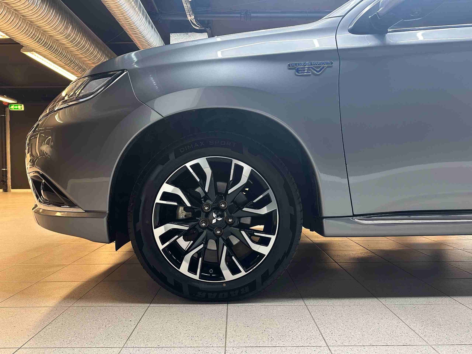 Mitsubishi Outlander PHEV CVT, 203hp, 2018