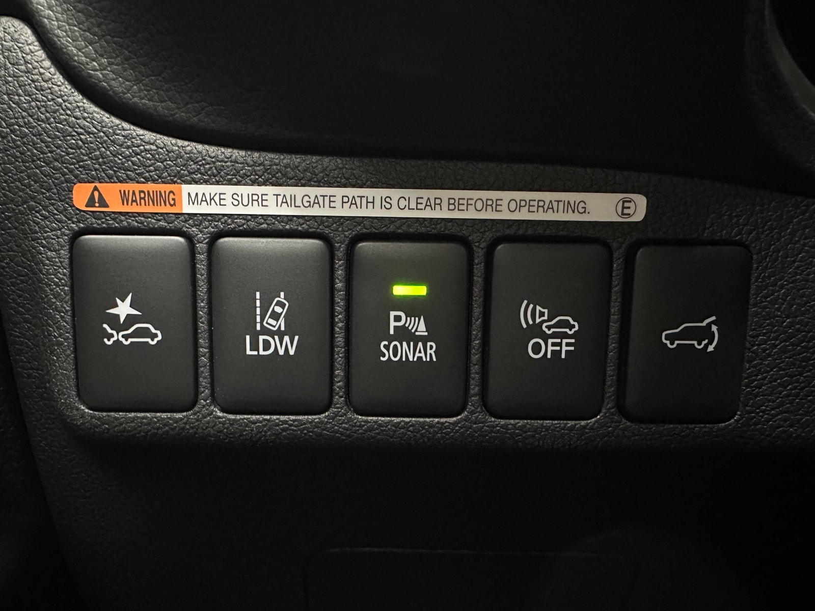 Mitsubishi Outlander PHEV CVT, 203hp, 2018