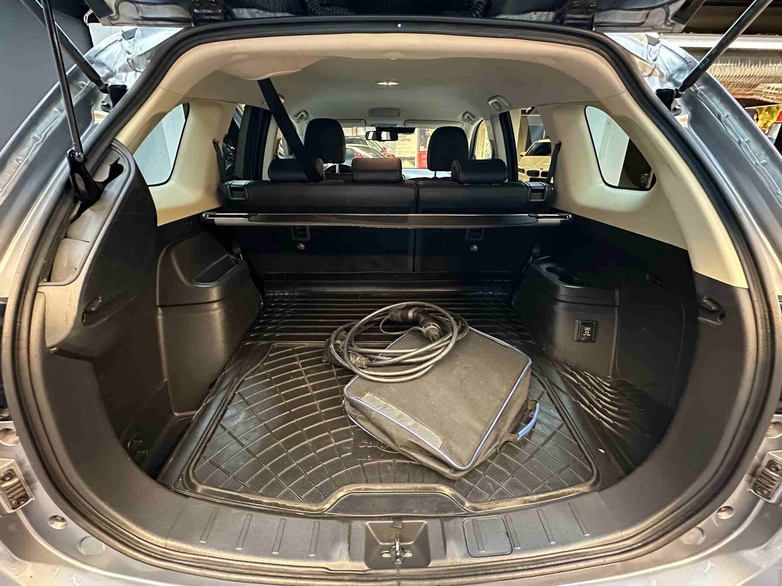 Mitsubishi Outlander PHEV CVT, 203hp, 2018