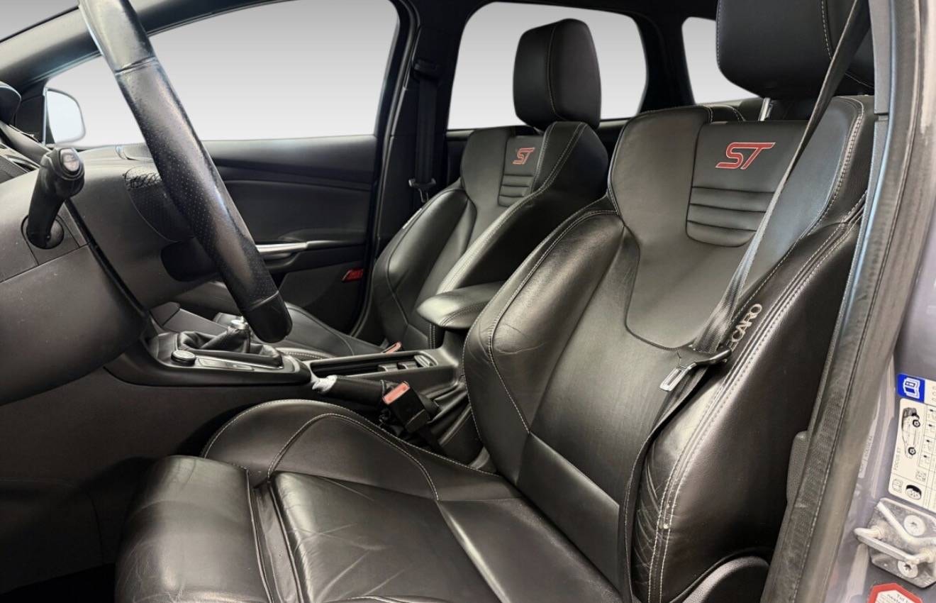 Ford Focus ST Combi Manual, 6-trins, 185ps, 2015