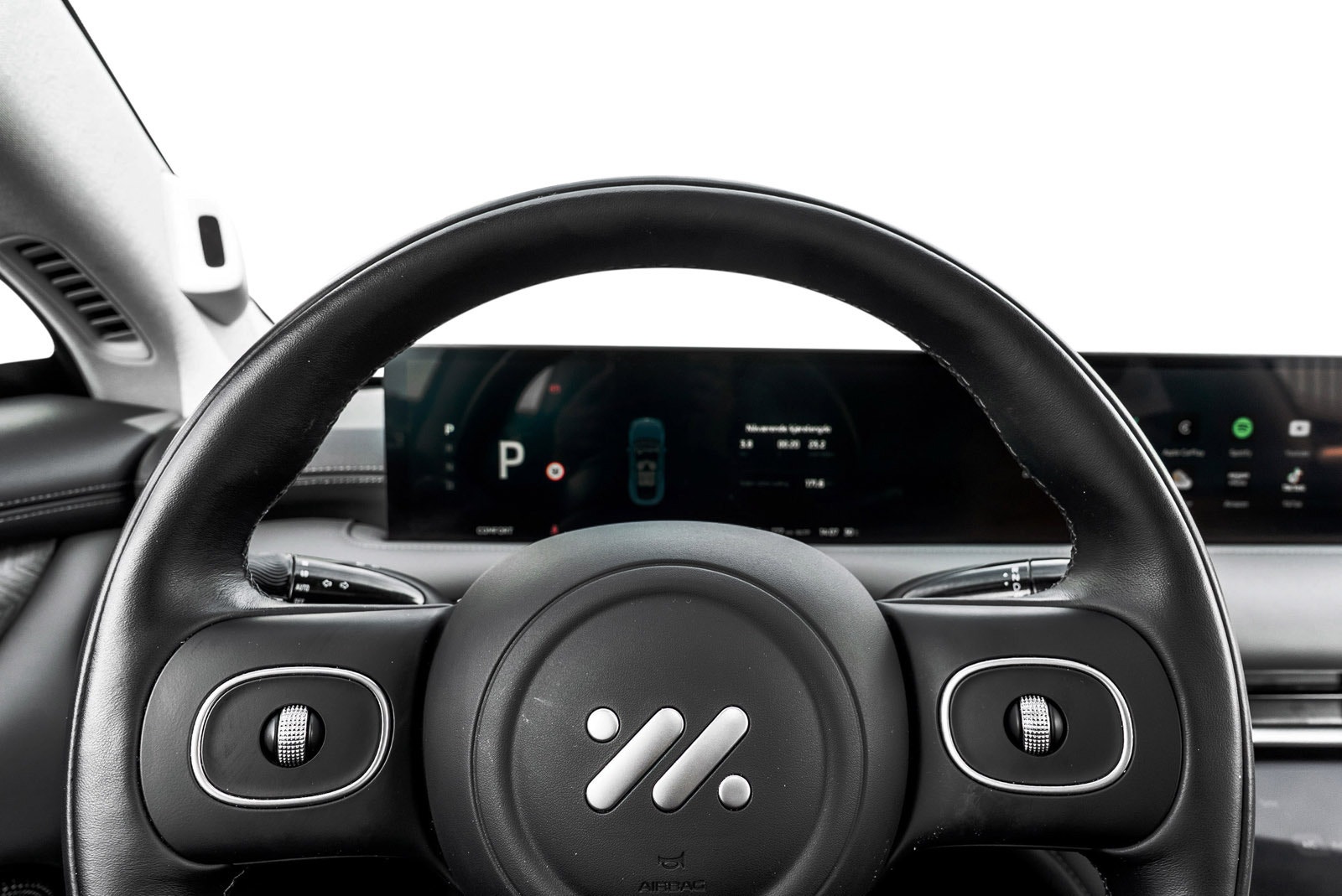 MG IM6 Performance 100 kWh, 752ps, 2025