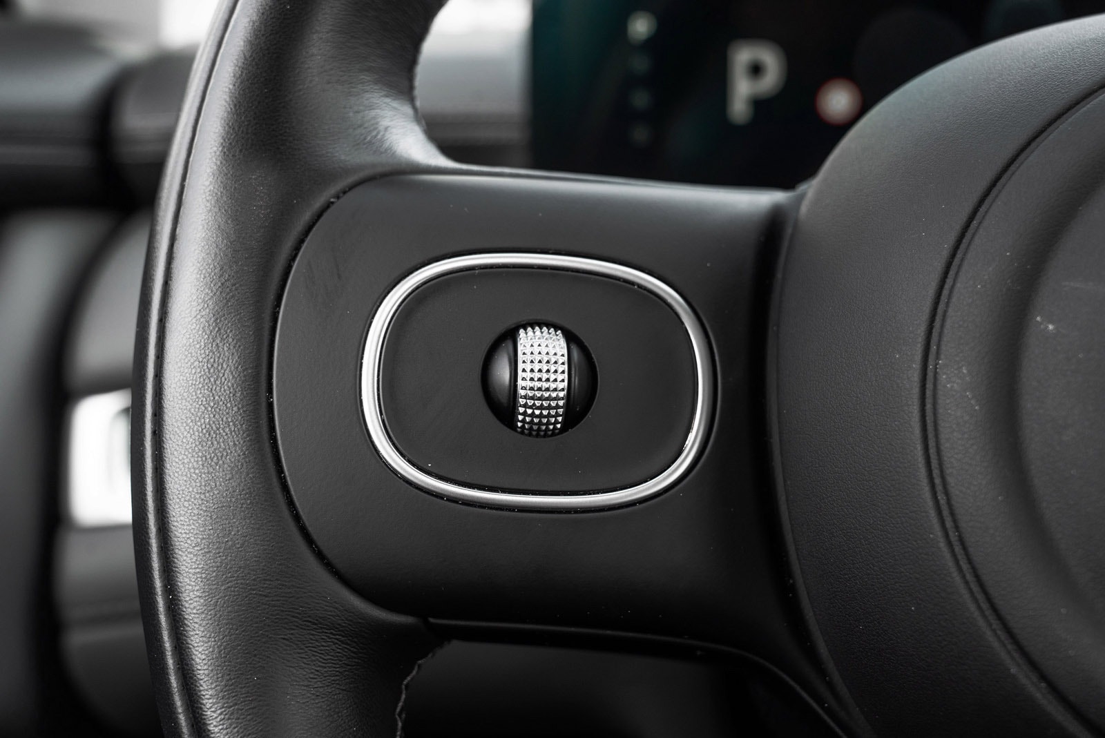 MG IM6 Performance 100 kWh, 752ps, 2025