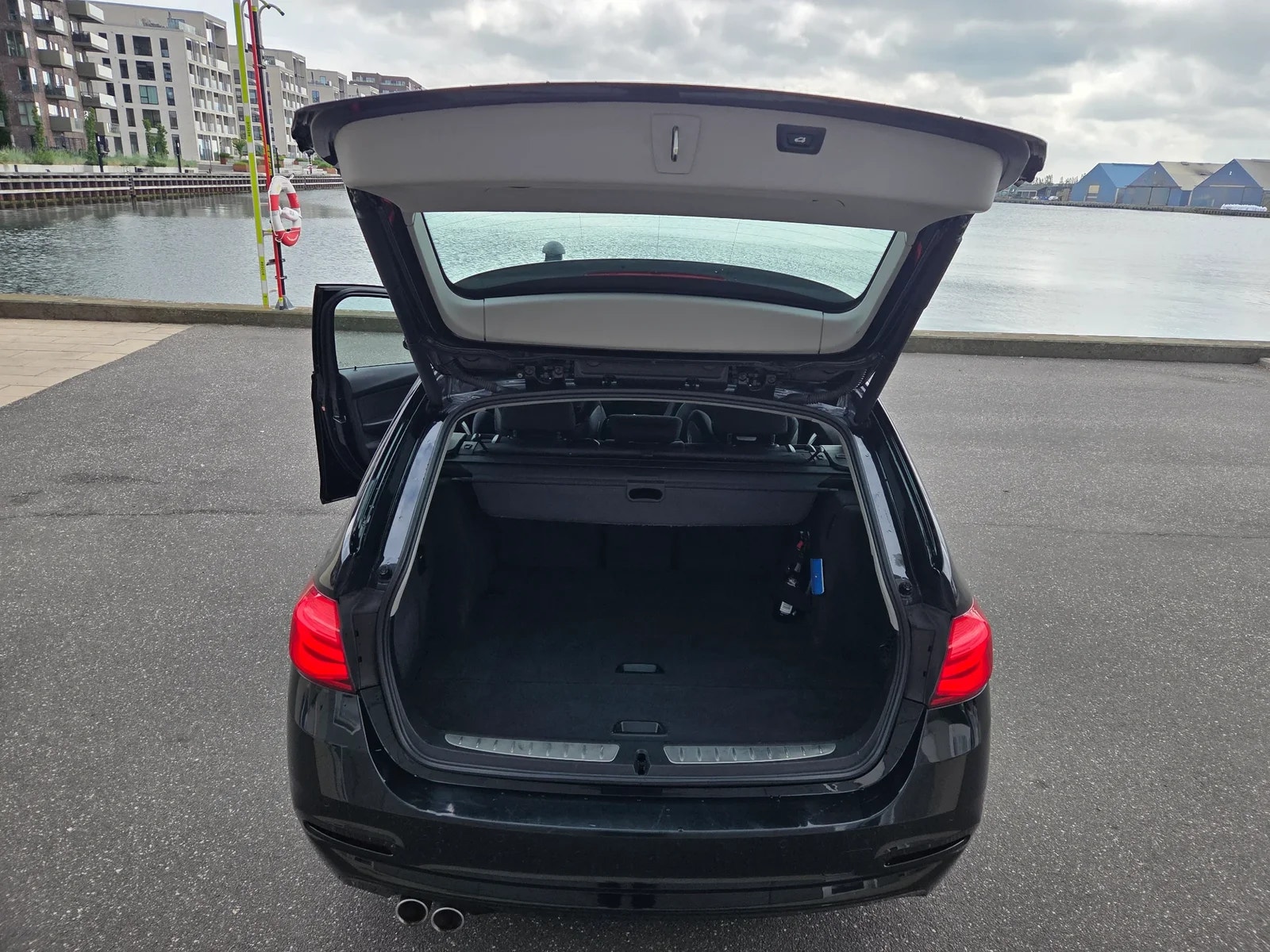 BMW 320d Touring Steptronic, 8-trins, 190ps, 2016