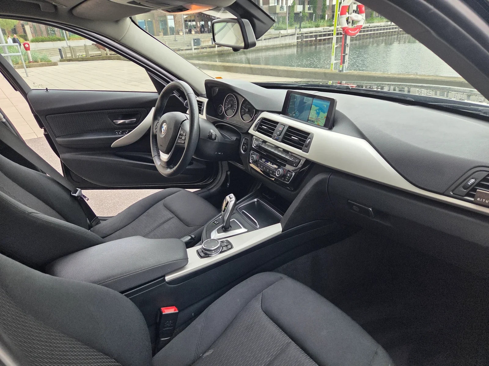 BMW 320d Touring Steptronic, 8-trins, 190ps, 2016