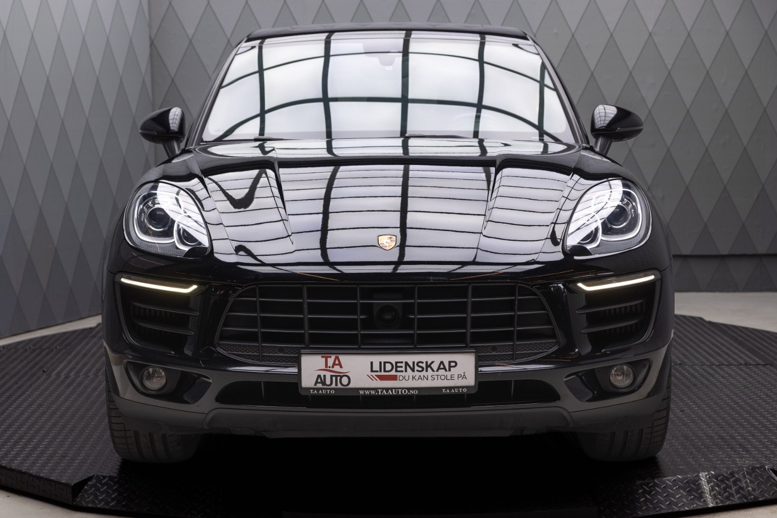 Porsche Macan S PDK, 7-trinn, 340hk, 2015