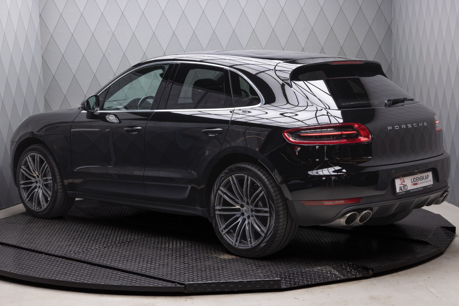 Porsche Macan S PDK, 7-trinn, 340hk, 2015