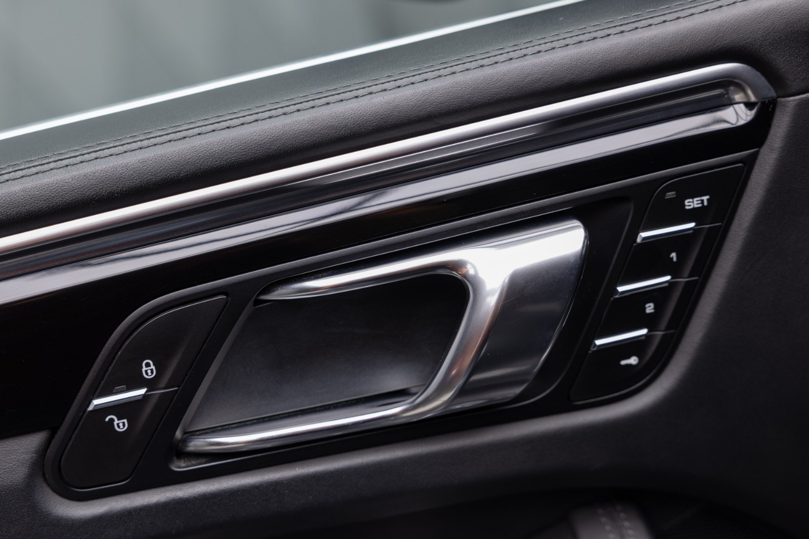 Porsche Macan S PDK, 7-trinn, 340hk, 2015