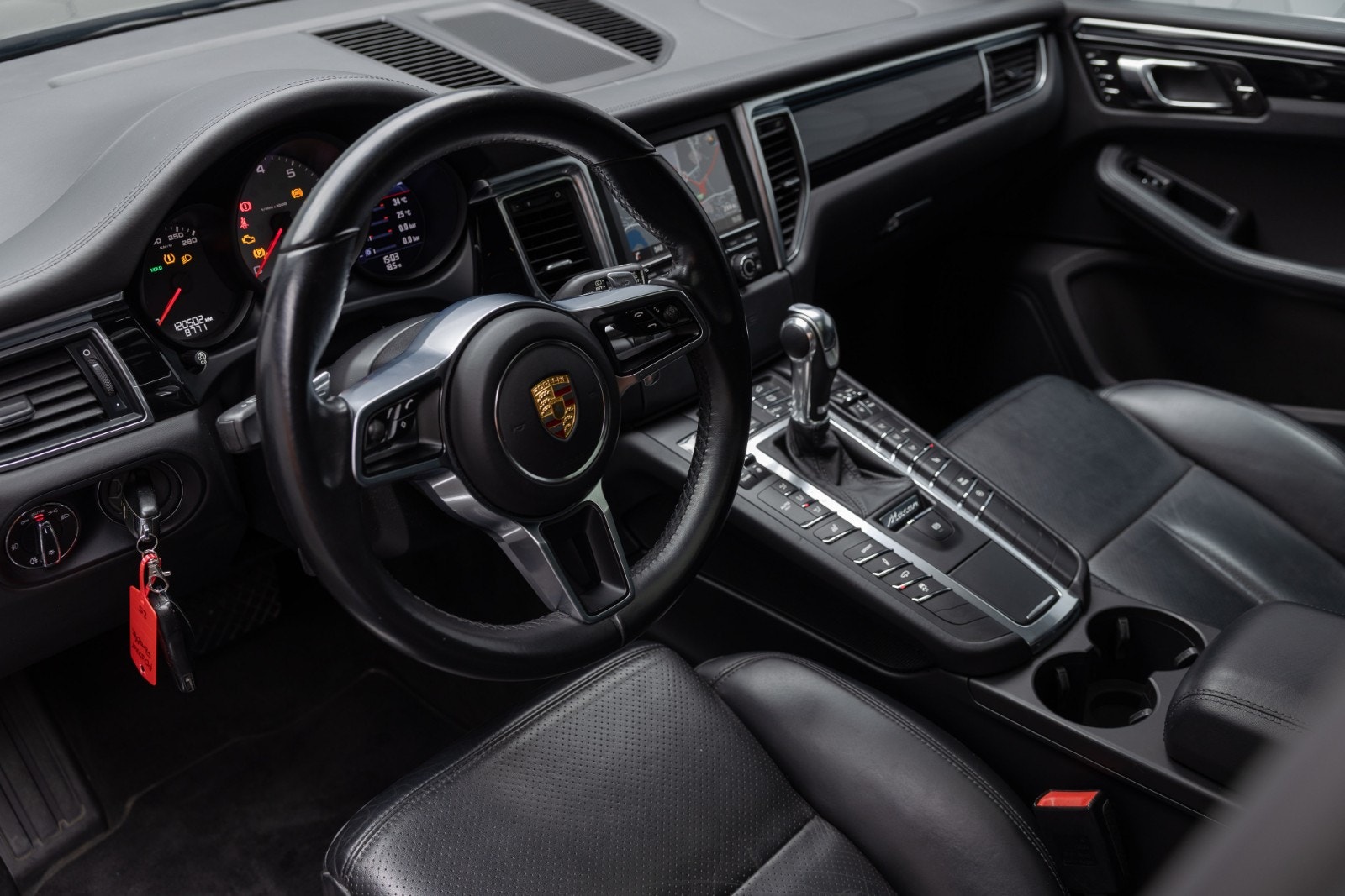 Porsche Macan S PDK, 7-trinn, 340hk, 2015