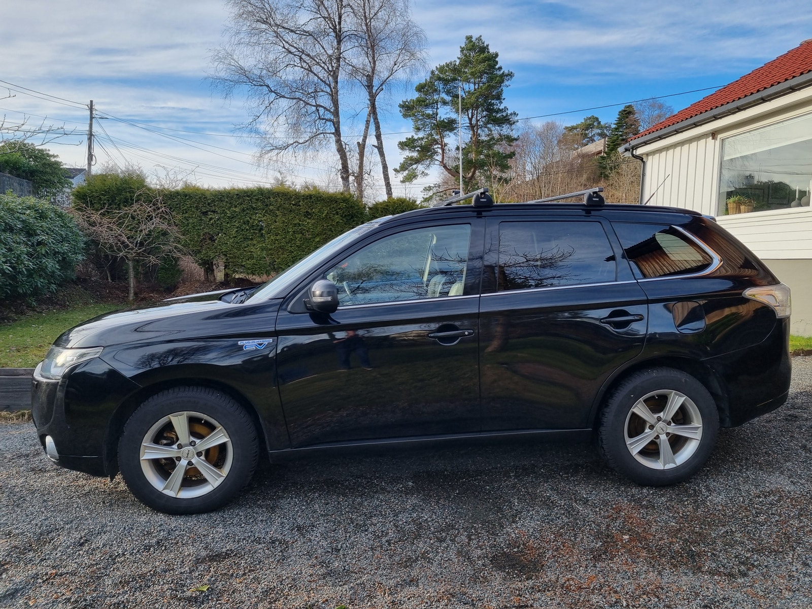 Mitsubishi Outlander PHEV CVT, 203ps, 2014