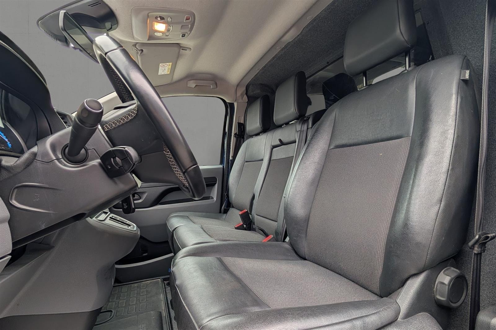 Peugeot e-Expert 75, 136hk, 2022