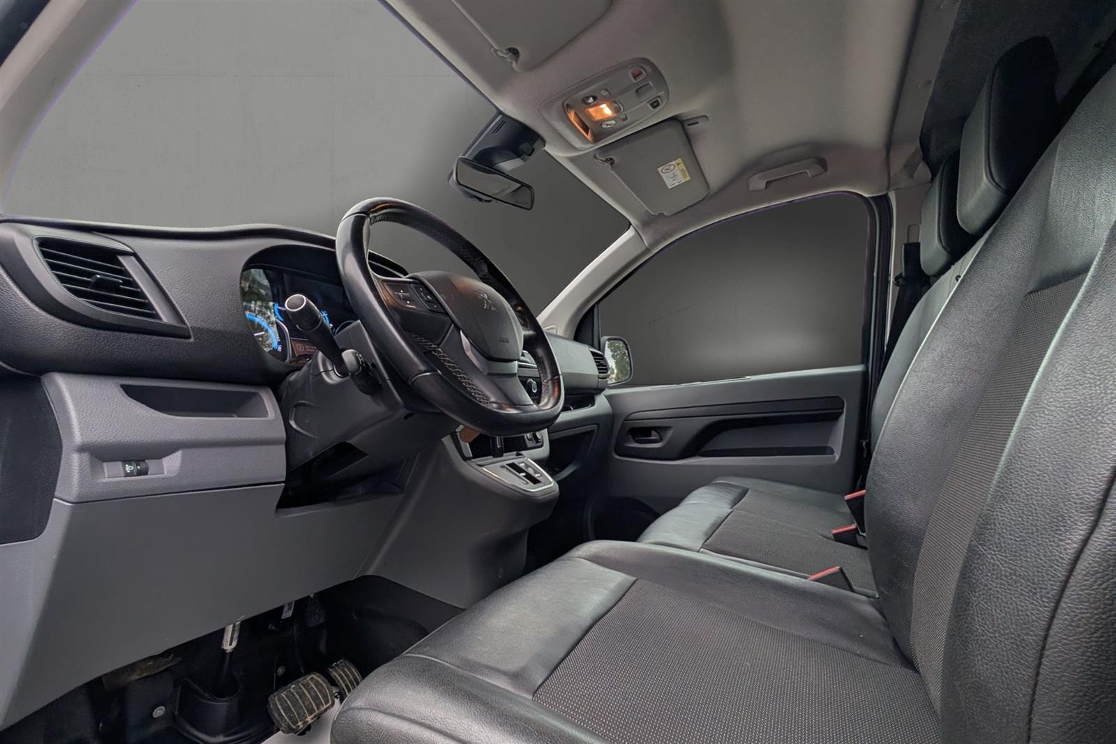 Peugeot e-Expert 75, 136hk, 2022