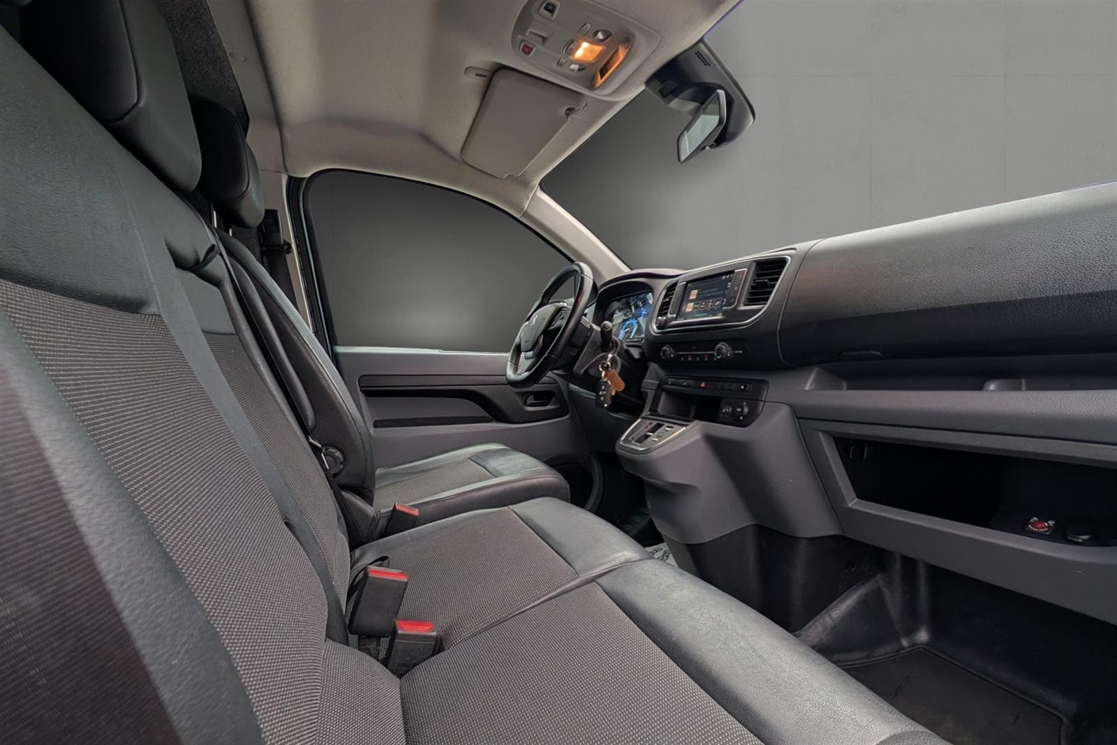 Peugeot e-Expert 75, 136hk, 2022