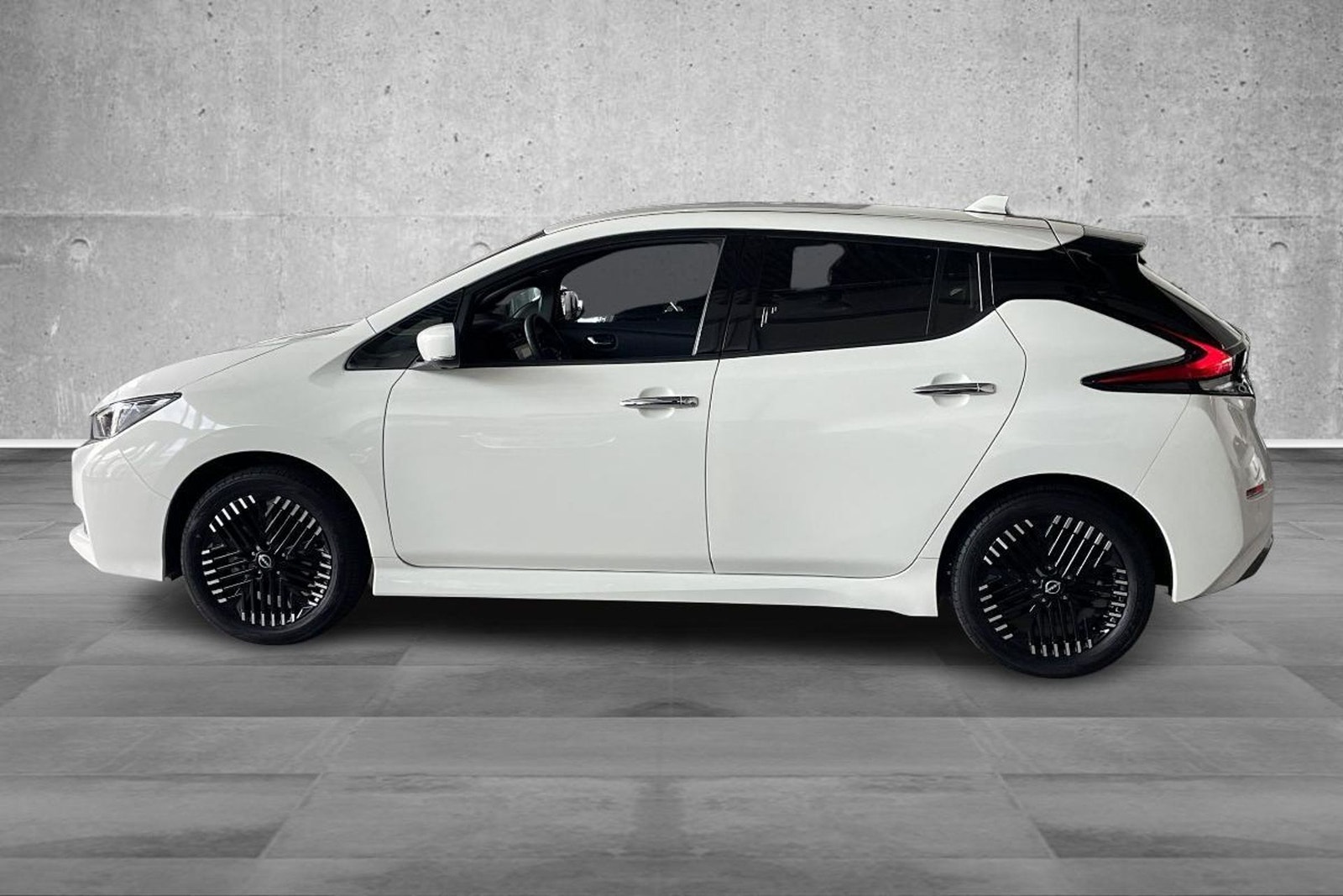 Nissan Leaf e+, 217ps, 2023