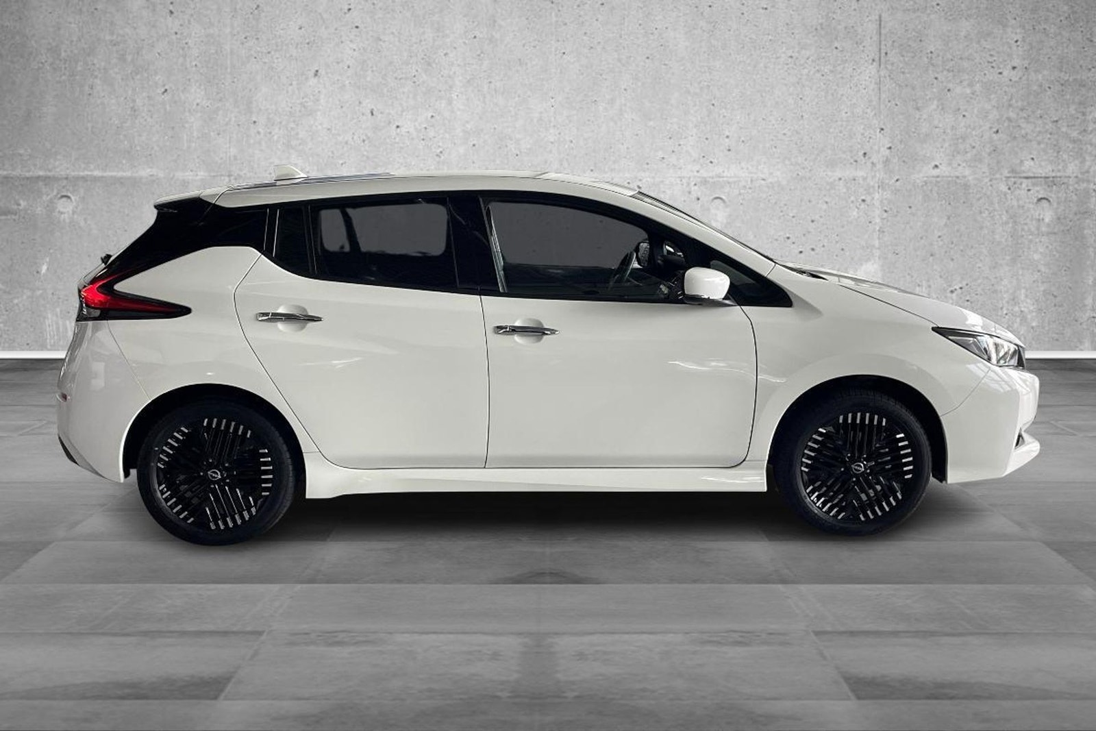 Nissan Leaf e+, 217ps, 2023