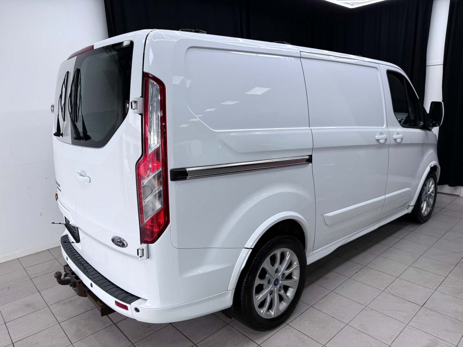 Ford Transit Custom 290 2.2 TDCi Manual, 155hp, 2014