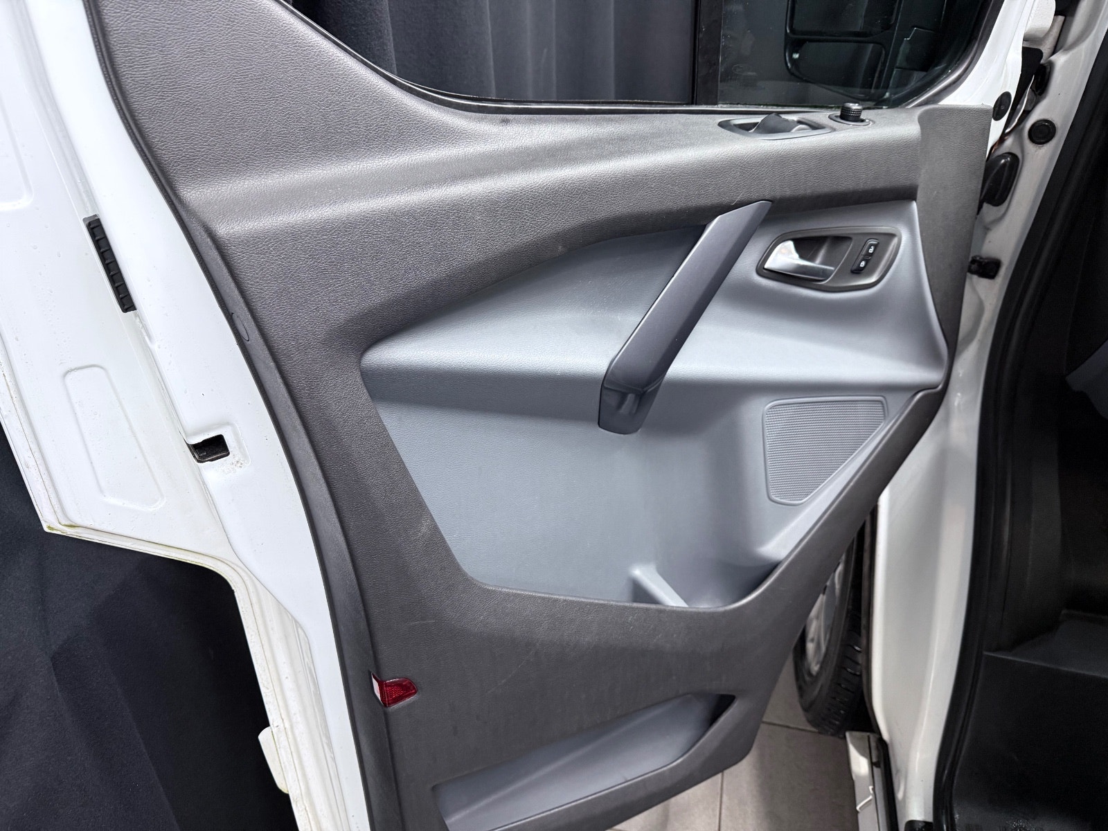 Ford Transit Custom 290 2.2 TDCi Manual, 155hp, 2014