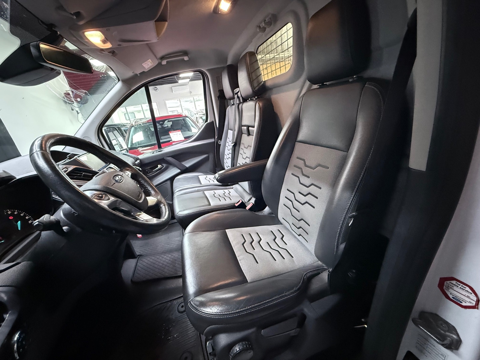 Ford Transit Custom 290 2.2 TDCi Manual, 155hp, 2014