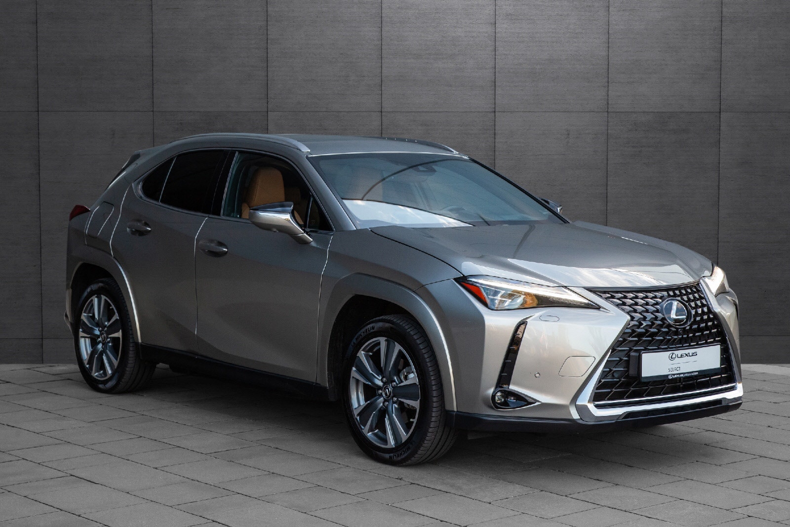 Lexus UX 300e, 204ps, 2024