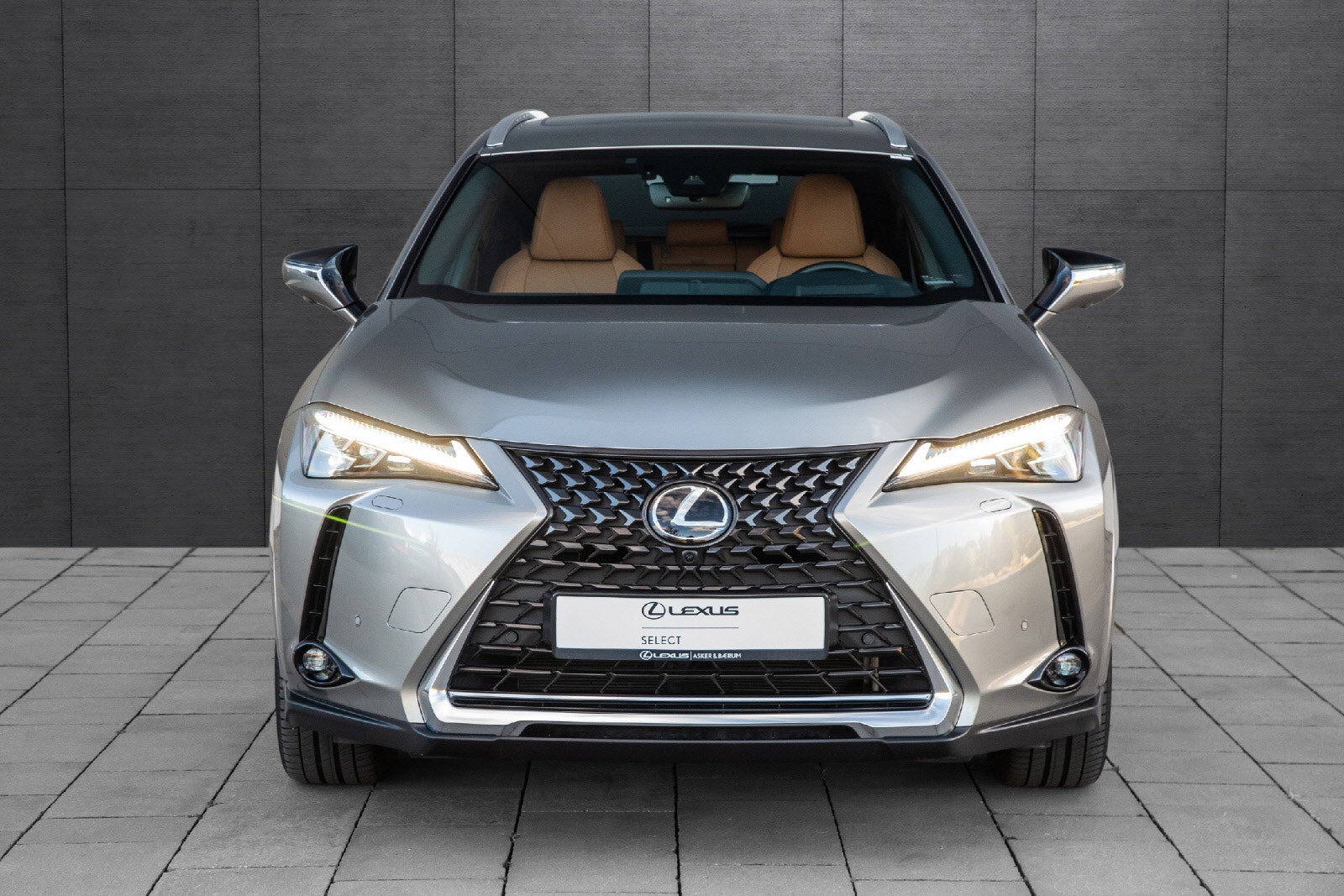 Lexus UX 300e, 204ps, 2024