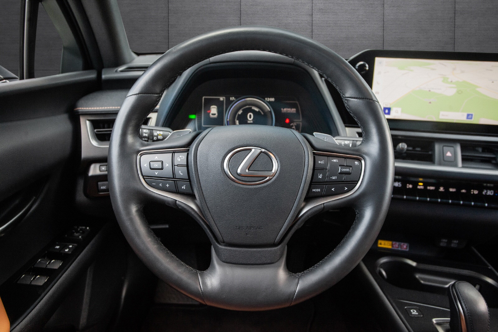 Lexus UX 300e, 204ps, 2024