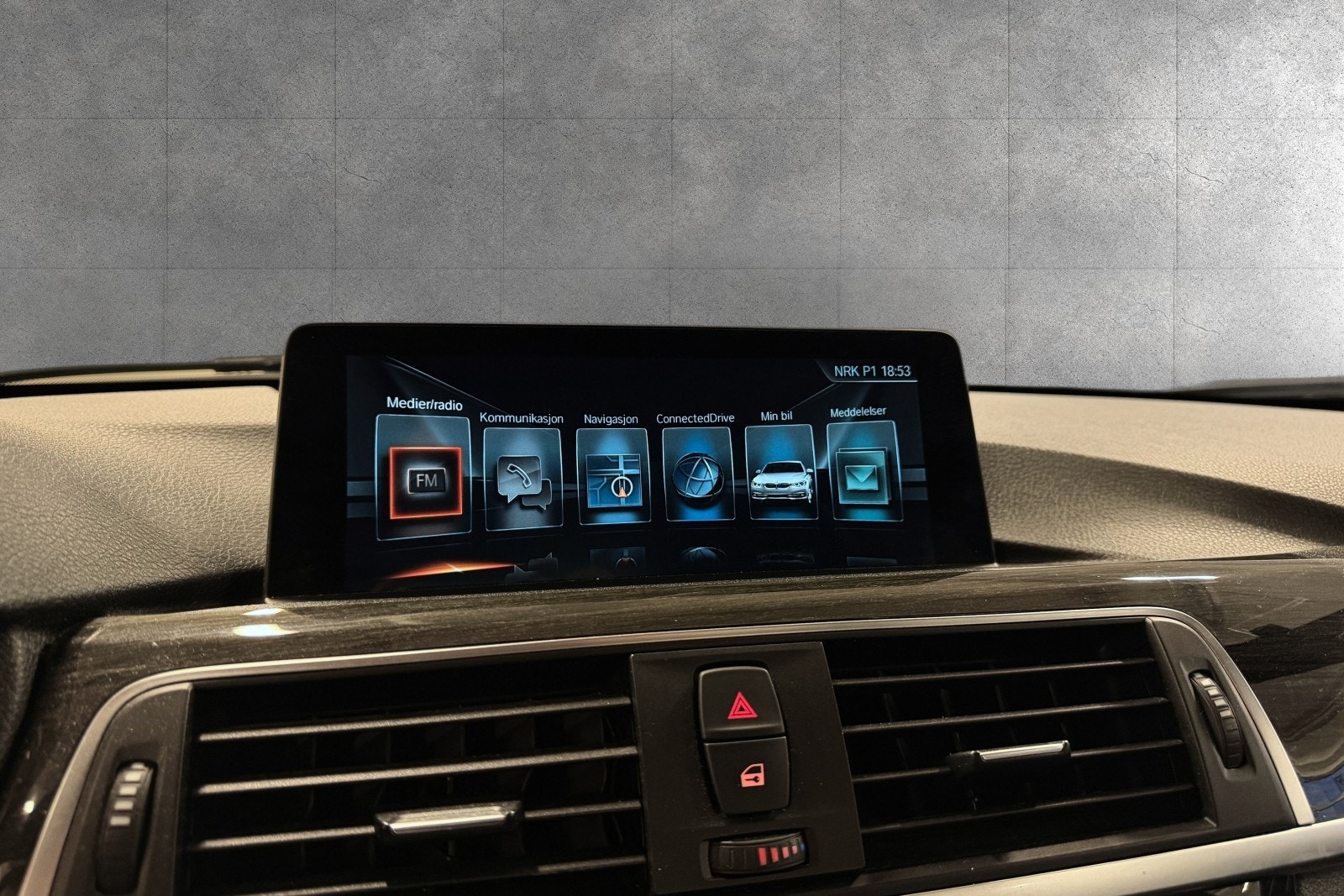 BMW 330e Sedan Steptronic, 8-trinn, 252hk, 2017