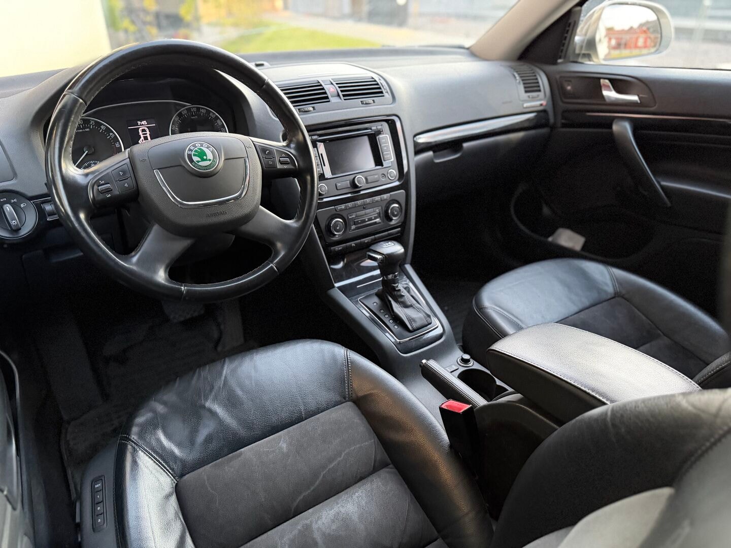 Škoda Octavia Combi 1.6 TDI DSG Sequential, 105hp, 2013