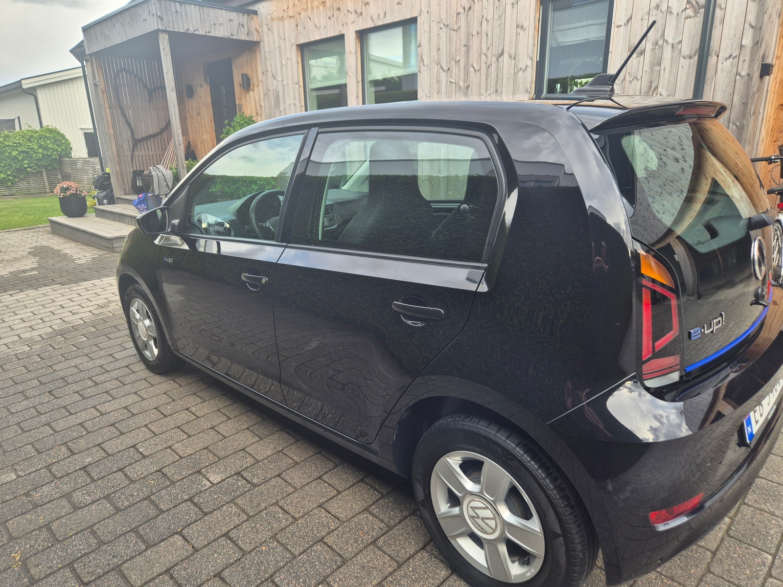 Volkswagen e-up!, 83ps, 2020