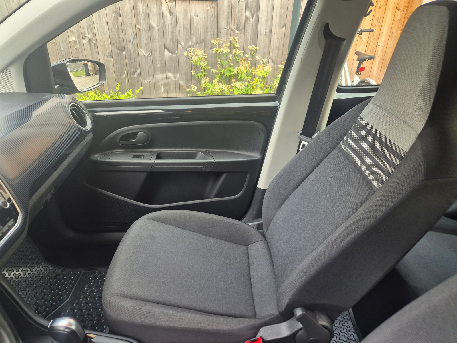 Volkswagen e-up!, 83ps, 2020