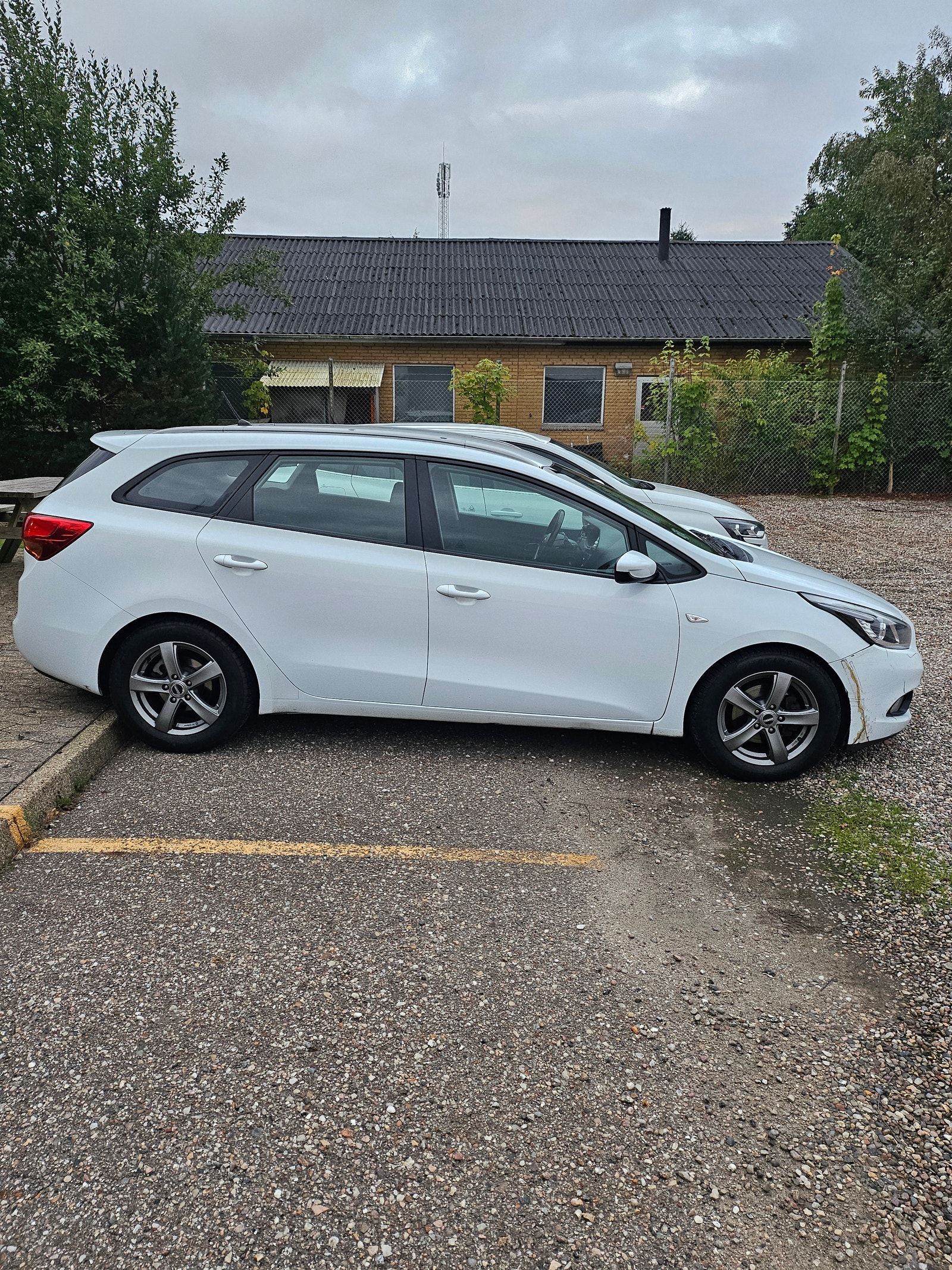 Kia cee'd_sw 1.6 CRDi Automatic, 128hp, 2014
