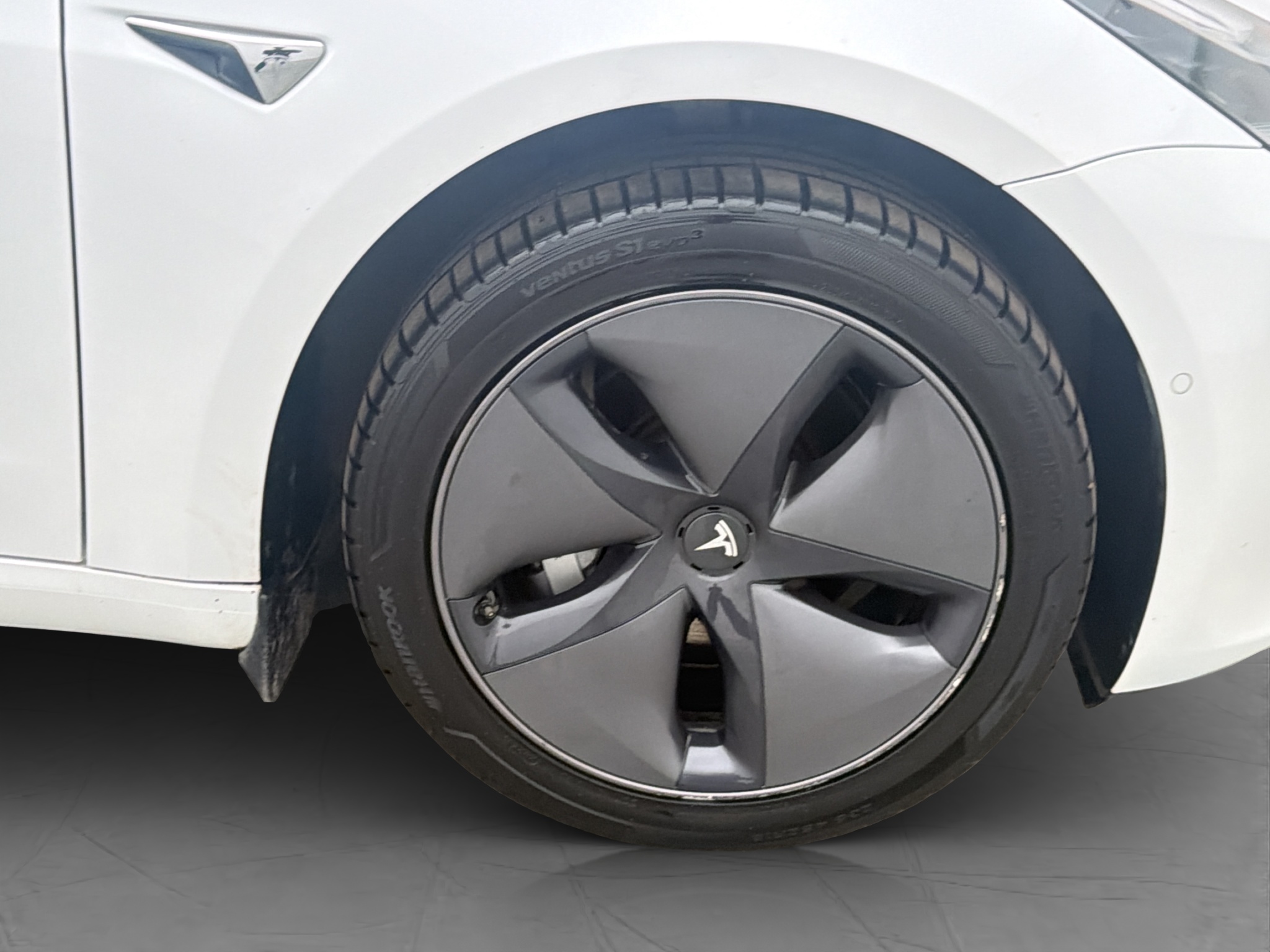 Tesla Model 3 Standard Range Plus, 325ps, 2020