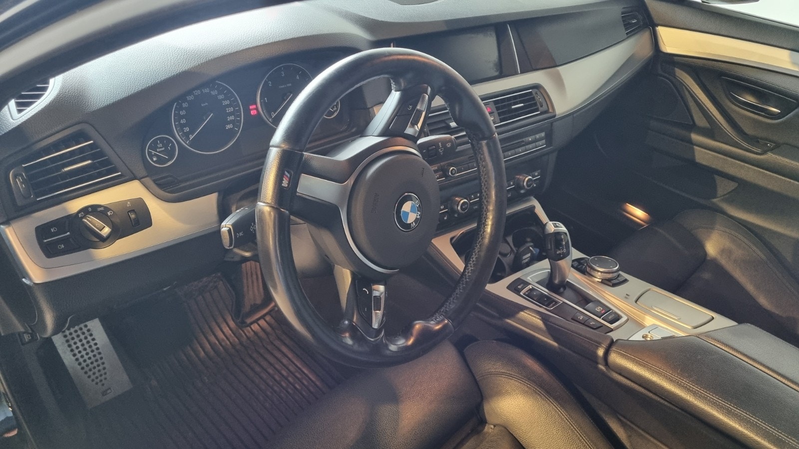 BMW 520d Touring Steptronic, 8-trinn, 163hk, 2015