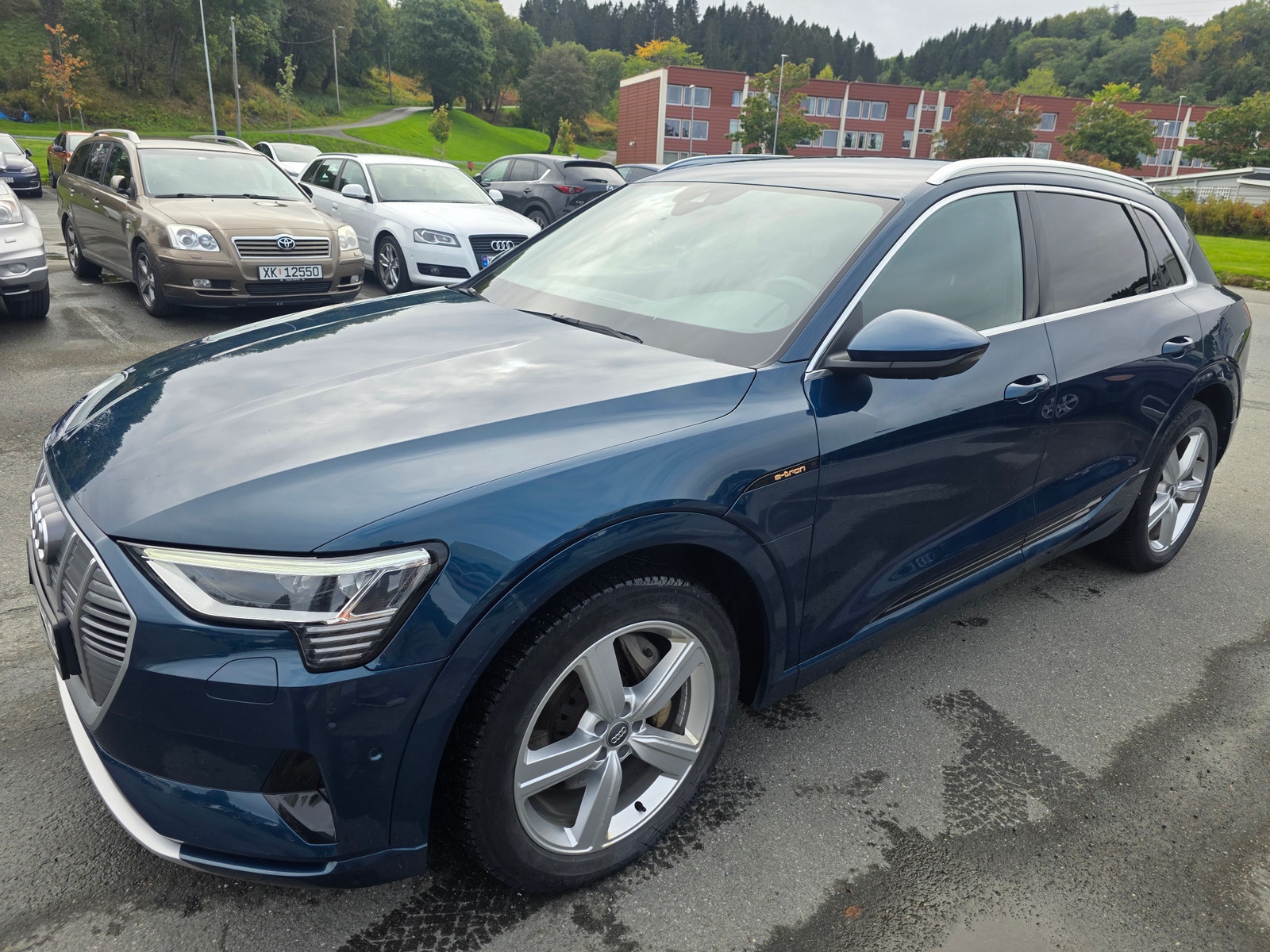 Audi e-tron 50 quattro, 313ps, 2020