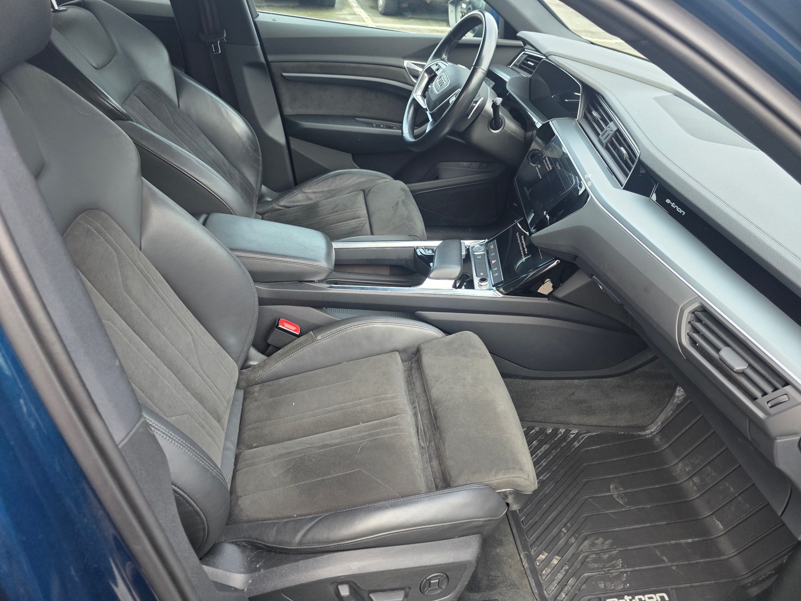 Audi e-tron 50 quattro, 313ps, 2020