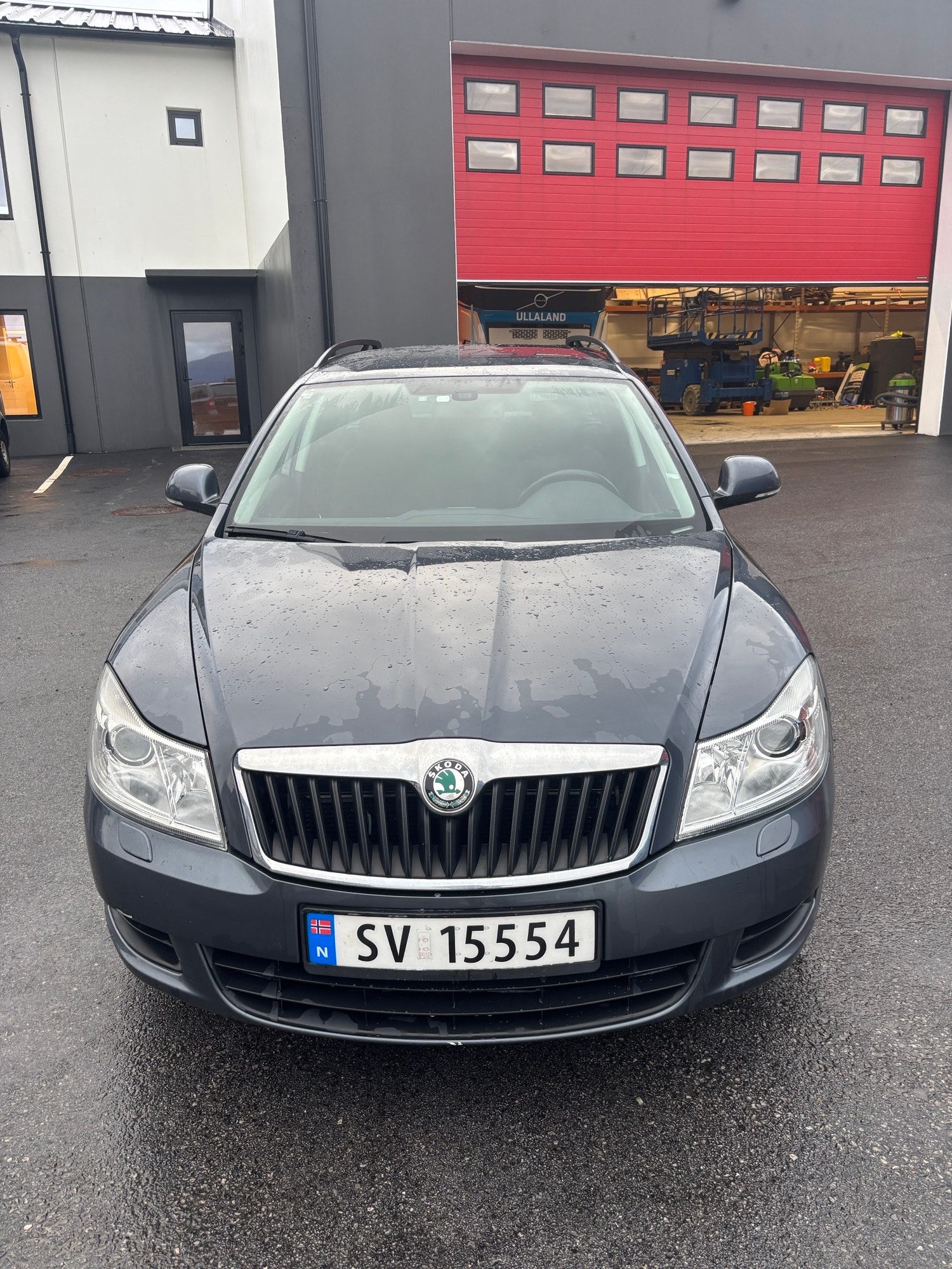 Škoda Octavia Combi 2.0 TDI Manual, 110hp, 2012