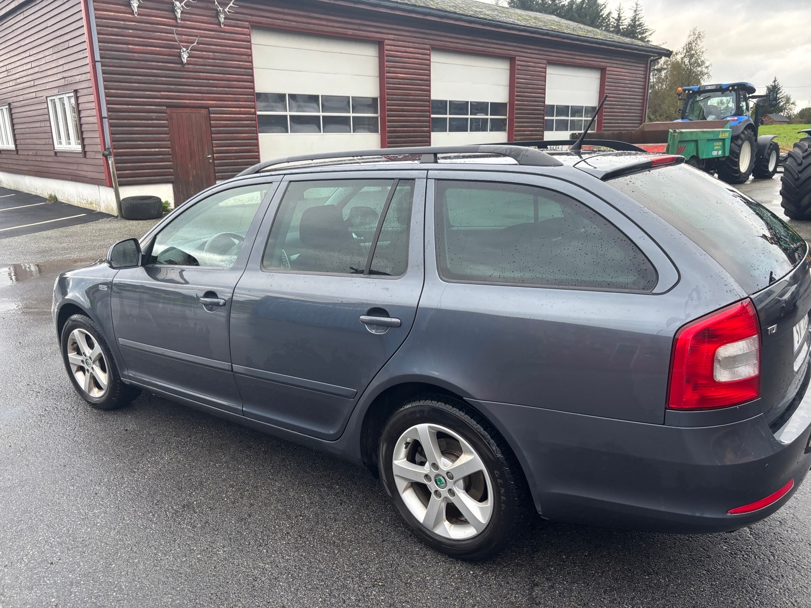 Škoda Octavia Combi 2.0 TDI Manual, 110hp, 2012