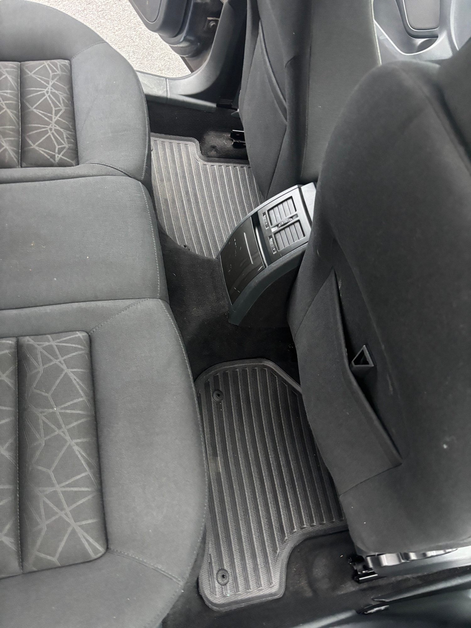 Škoda Octavia Combi 2.0 TDI Manual, 110hp, 2012