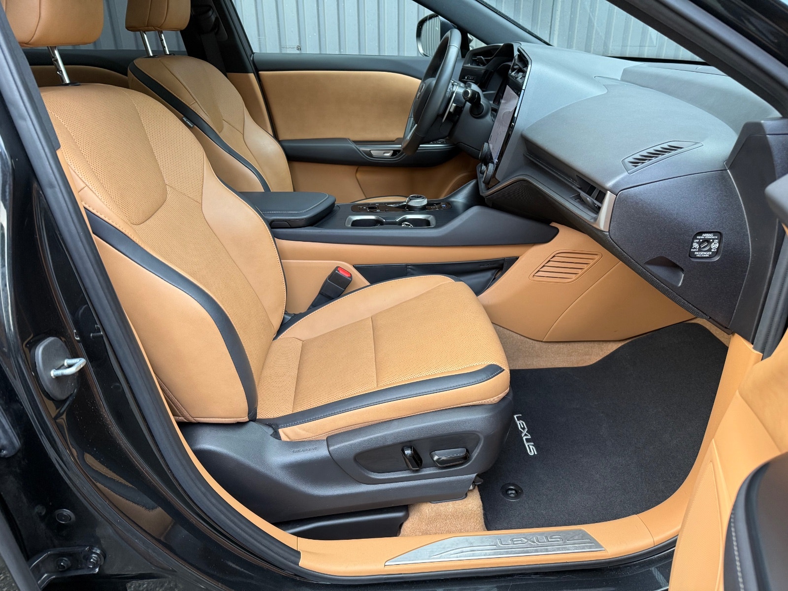Lexus RZ 450e, 313hk, 2024
