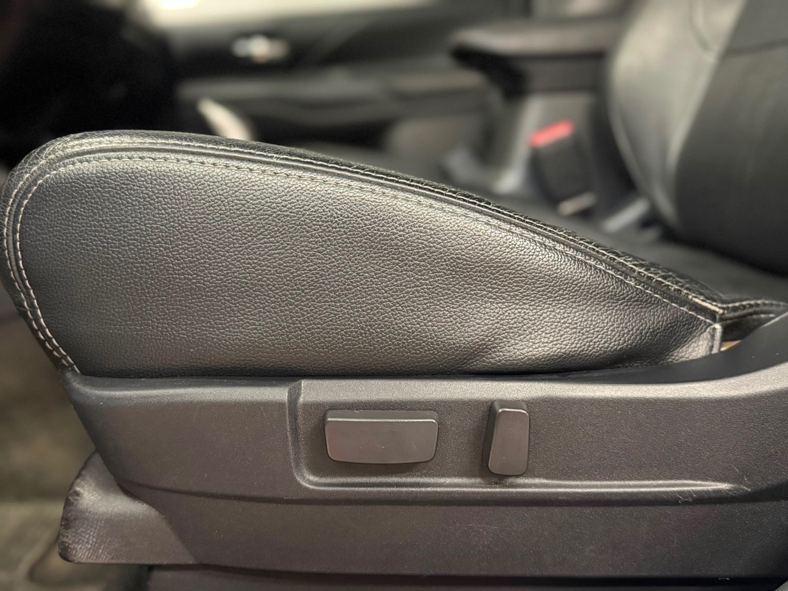 Mitsubishi Outlander PHEV CVT, 203ps, 2014