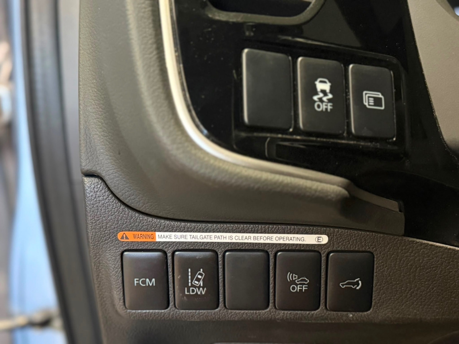 Mitsubishi Outlander PHEV CVT, 203ps, 2014