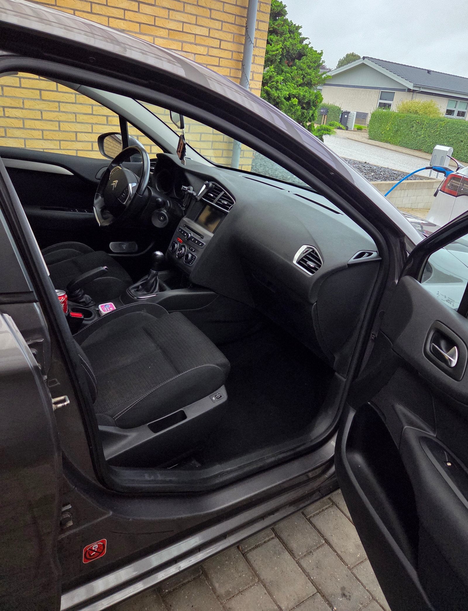 Citroën C4 1.6 BlueHDi Manual, 5-trins, 99ps, 2015