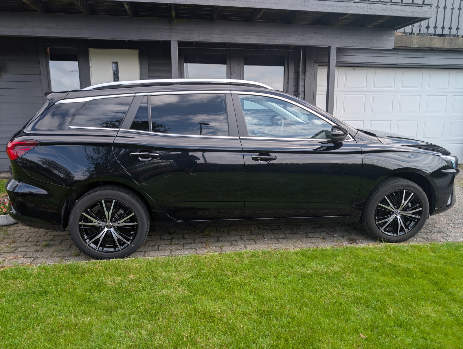 MG 5 Long Range 61.1 kWh, 156hk, 2022
